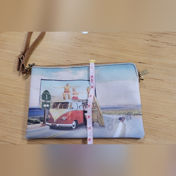 YNOT POUCH /CLUTCH - Picture 4 of 4